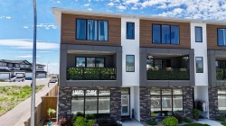 1064 Coalbrook Gate WESTLethbridge, AB T1J 5X2