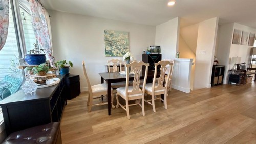 1064 Coalbrook Gate West, Lethbridge, AB 