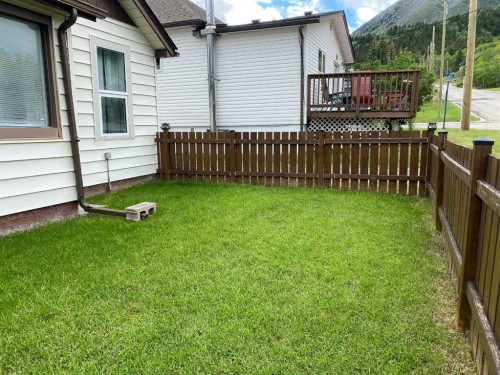705 227 Street, Hillcrest, AB - Outdoor With Exterior