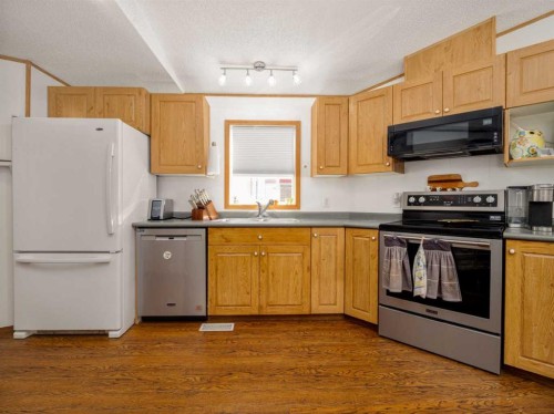22 Westover Crescent, Claresholm, AB 