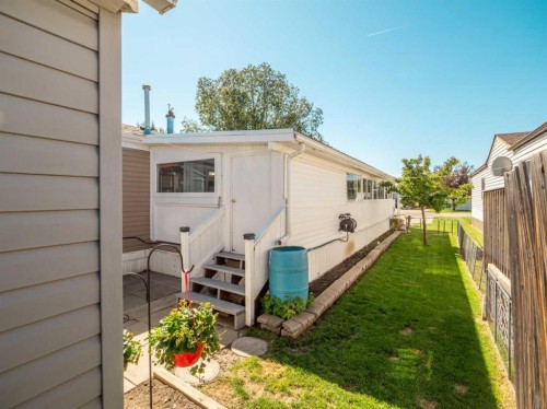 22 Westover Crescent, Claresholm, AB 