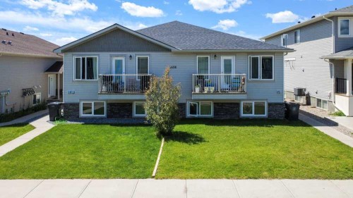 1-4406 Lake Drive, Coalhurst, AB - Outdoor With Balcony