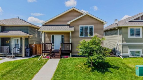 1988 Parkside Way, Coaldale, AB 