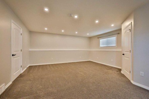 1988 Parkside Way, Coaldale, AB 