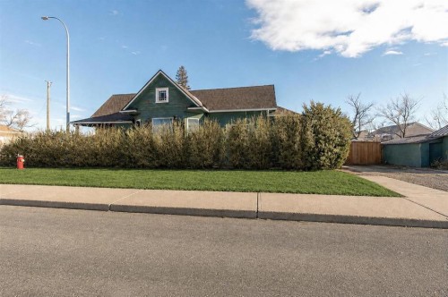 2424 4 Avenue  Fort Macleod, AB T0L 0Z0