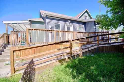 2424 4 Avenue, Fort Macleod, AB - Outdoor With Deck Patio Veranda