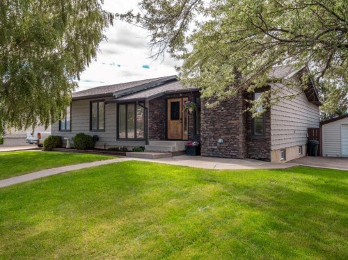 506 10 Street, Fort Macleod, AB 