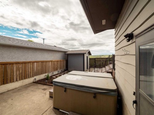 506 10 Street, Fort Macleod, AB 