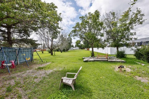 278 N 100 E, Raymond, AB 