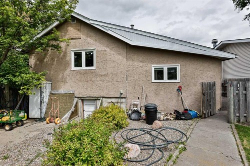 278 N 100 E, Raymond, AB 