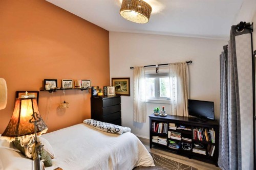 278 N 100 E, Raymond, AB 