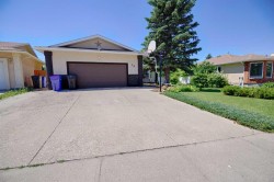 14 Mt Brazeau Road WESTLethbridge, AB T1K 6L6