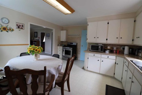 2209 21 A Avenue, Coaldale, AB 