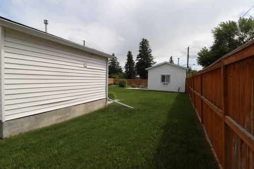 2209 21 A Avenue, Coaldale, AB 