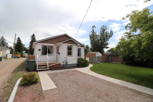 2209 21 A Avenue, Coaldale, AB 