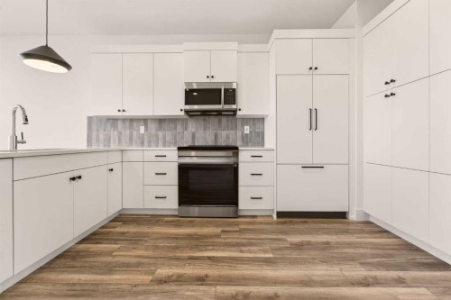 4337 28 Avenue South, Lethbridge, AB 