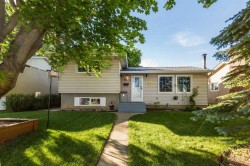 57 Honeysuckle Road NORTHLethbridge, AB T1H 4J7