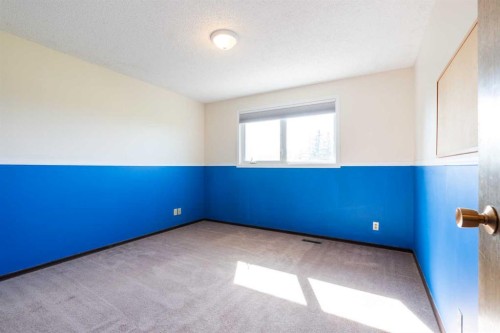111 Temple Crescent West, Lethbridge, AB 