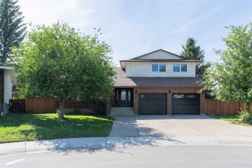 111 Temple Crescent West, Lethbridge, AB 