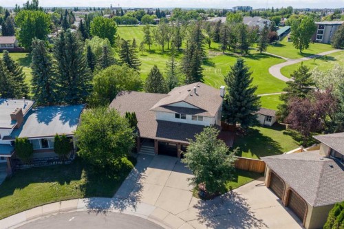 111 Temple Crescent West, Lethbridge, AB 