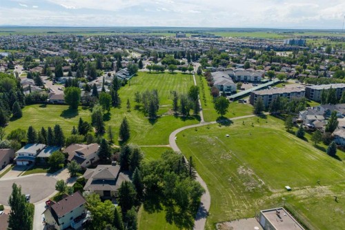111 Temple Crescent West, Lethbridge, AB 