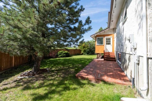 111 Temple Crescent West, Lethbridge, AB 