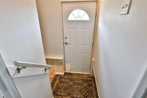 414 12 Avenue North, Lethbridge, AB 