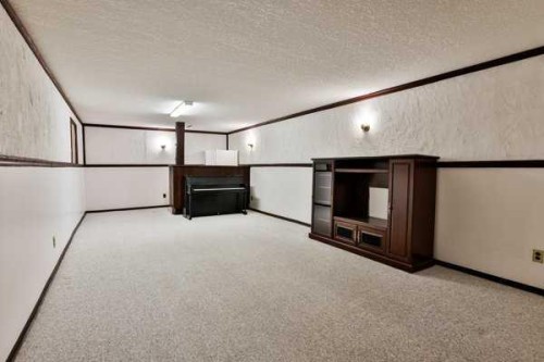 414 12 Avenue North, Lethbridge, AB 