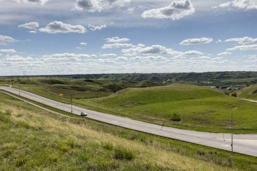 414 12 Avenue North, Lethbridge, AB 