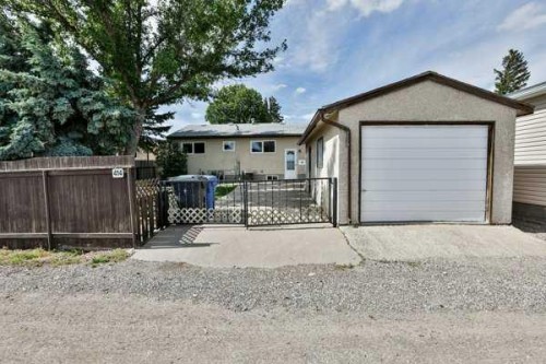 414 12 Avenue North, Lethbridge, AB 