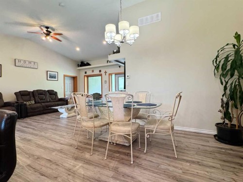 412 Queen Avenue, Monarch, AB 
