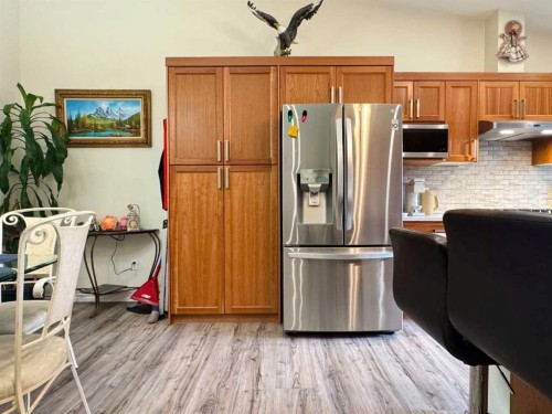 412 Queen Avenue, Monarch, AB 