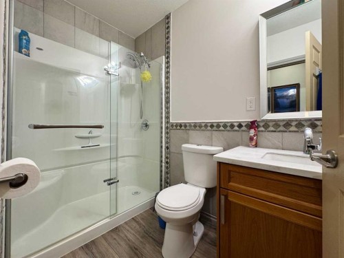 412 Queen Avenue, Monarch, AB 