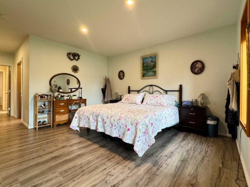 412 Queen Avenue, Monarch, AB 