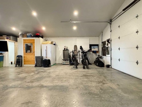 412 Queen Avenue, Monarch, AB 