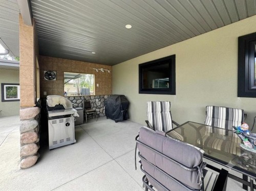 412 Queen Avenue, Monarch, AB 