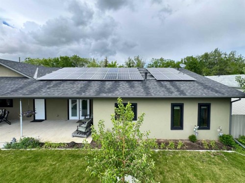 412 Queen Avenue, Monarch, AB 