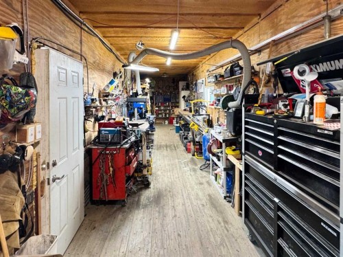 412 Queen Avenue, Monarch, AB 