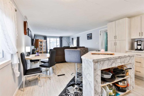 Unit 88-5301 2Nd Street, Coalhurst, AB 