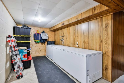 315 55 Avenue, Coalhurst, AB 