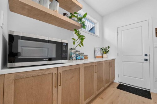 4541 25 Avenue South, Lethbridge, AB 