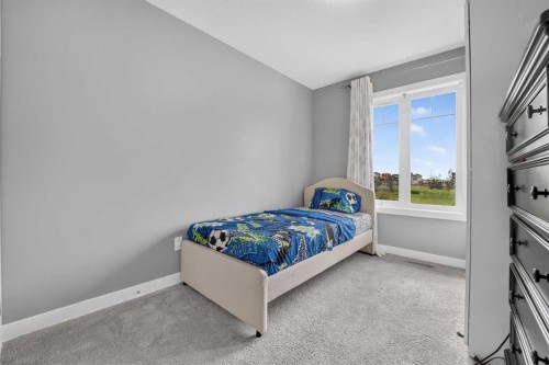 285 Coalbanks Boulevard West, Lethbridge, AB 