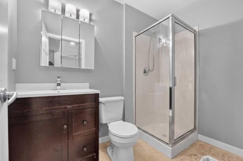285 Coalbanks Boulevard West, Lethbridge, AB 