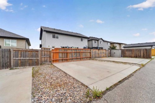 285 Coalbanks Boulevard West, Lethbridge, AB 