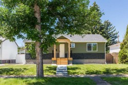 526 28 Street SOUTHLethbridge, AB T1J 3S9