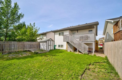 571 Blackfoot Manor West, Lethbridge, AB - Outdoor With Deck Patio Veranda