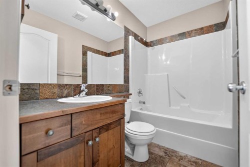 234 Keystone Lane West, Lethbridge, AB 
