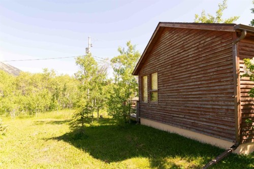 2517 21 Avenue West, Coleman, AB 