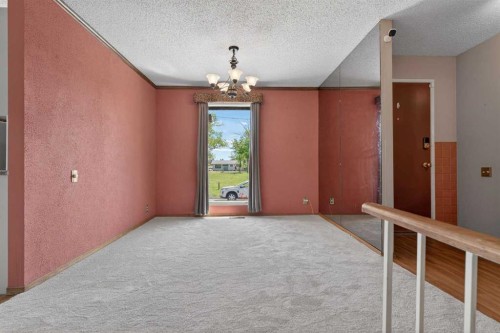 204 Whiteridge Place Ne, Calgary, AB 