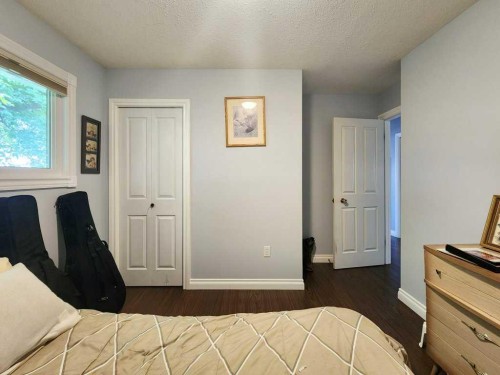 667 21St Street, Fort Macleod, AB - Indoor Photo Showing Bedroom